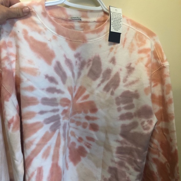 New!! Abercrombie and finch sweater - Picture 1 of 3